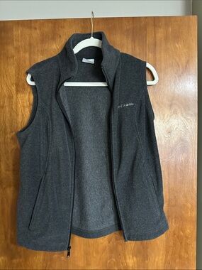 Columbia Dark Charcoal Fleece Vest